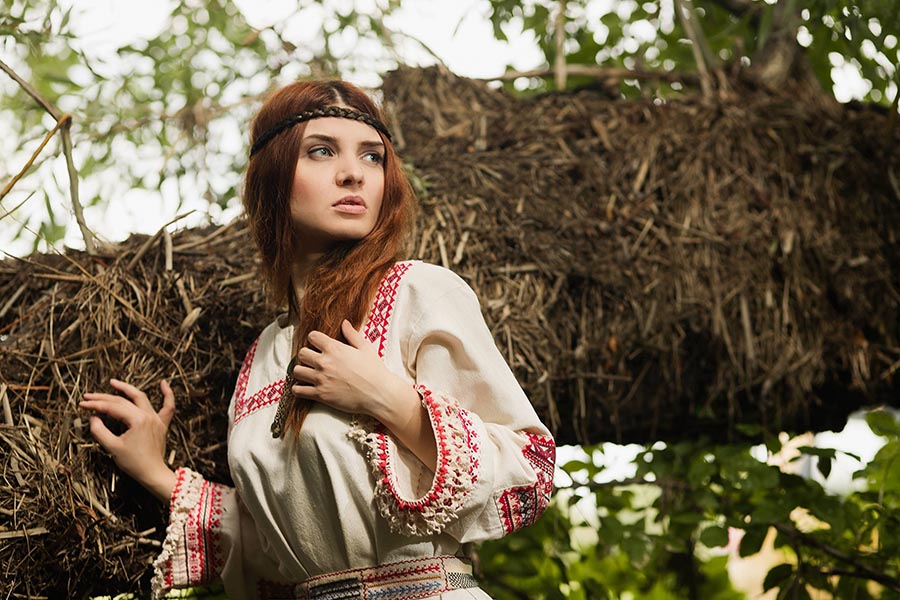 Women in Slavic costumes in Tangerang