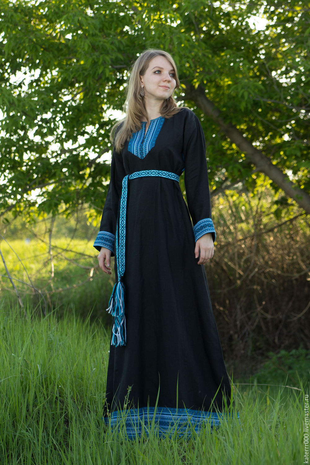 Women in Slavic costumes in Tangerang