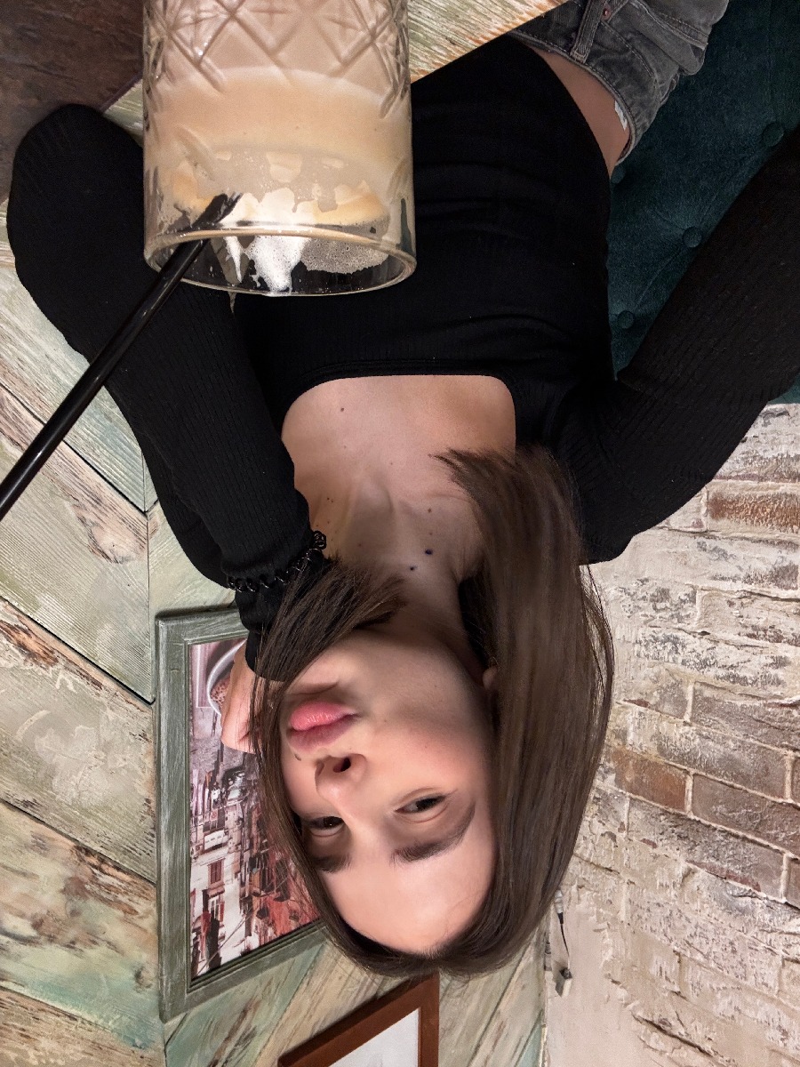 Fresh photos, fresh mood — Tina online in Tangerang