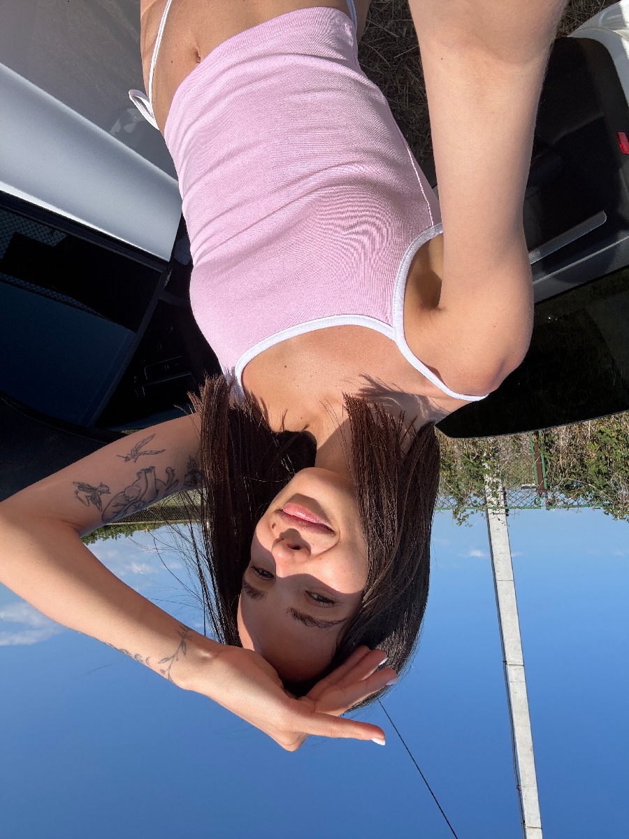 Sexy model Tina in Tangerang